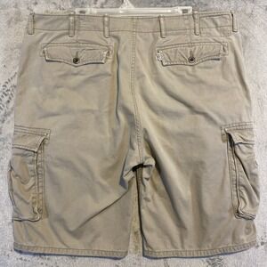 Levi's Shorts Men Sz 40 Khaki Cargo Flap Pocket Long Length Baggy Skater Preppy‎